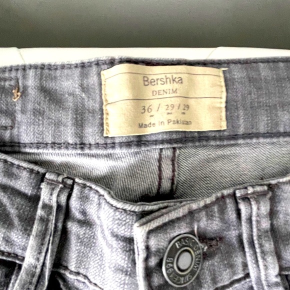Bershka • gray skinny fit jeans - Picture 2 of 6